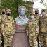 Военнослужащие Центра подготовки личного состава Росгвардии возложили цветы к памятнику Александра Сергеевича Пушкина - Росгвардия