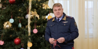 Руководитель и сотрудники следственного управления Коми приняли участие во Всероссийской акции "Ёлка желаний" - ИА Комиинформ