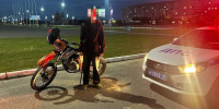 Главная картинка новости: В Коми задержали 16-летнего подростка за рулем мотоцикла - Новости Коми