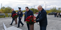 Ростислав Гольдштейн возложил цветы к мемориалу памяти шахтеров и горноспасателей - ИА Комиинформ