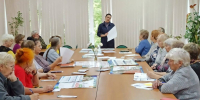 Руководитель аппарата Избирательной комиссии Республики Коми Наталия Макарова встретилась с Советом ветеранов Сыктывкарского ЛПК - Избирательная комиссия