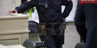 В Печоре женщина напала на администратора гостиницы после замечания о громкой музыке - Bnkomi.Ru