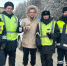 В Сыктывкаре Госавтоинспекция провела акцию "Чай безопасности", предложив водителям согревающий напиток прямо на дорогах в морозные дни - Pg11.Ru