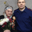 В Инте следователи СК поздравили жительницу блокадного Ленинграда с наступающим 8 Марта - Следственный комитет